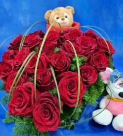 Cuore di rose con topolino fioravantifiori.pro